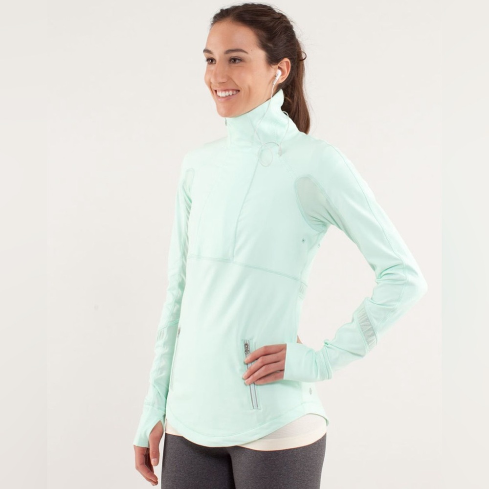 SOLD Lululemon Run: Reflect Pullover in Mint Moment Size 6 - Picture 1 of 10